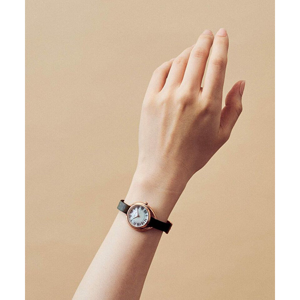 ブラック/ローマン