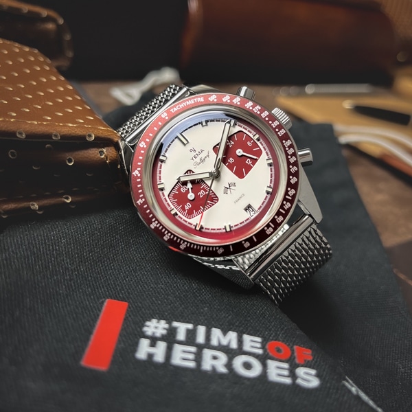 ホワイト/レッド