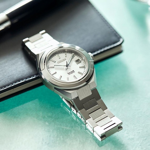 シルバー×ホワイト