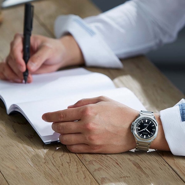 シルバー×ブラック