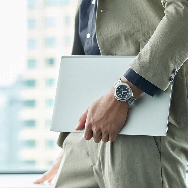 シルバー×ブラック