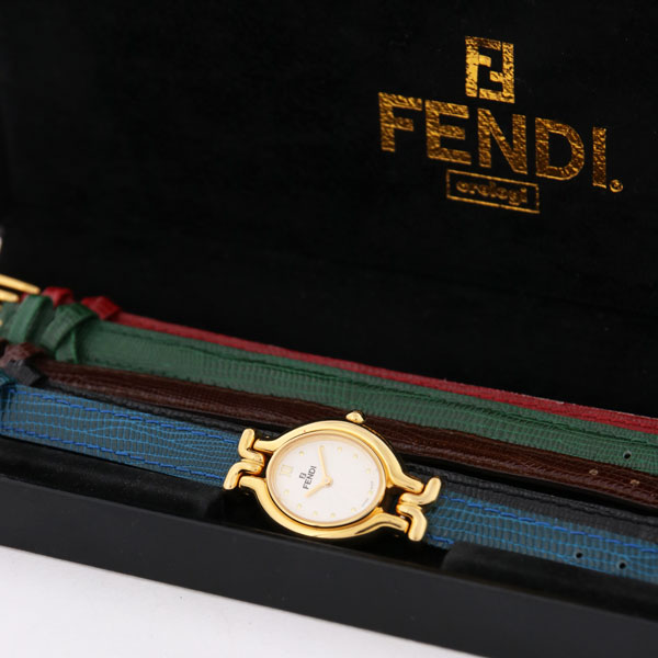 FENDI ヴィンテージ フェンディ カメレオン 640L クォーツ 中古 1990年代
