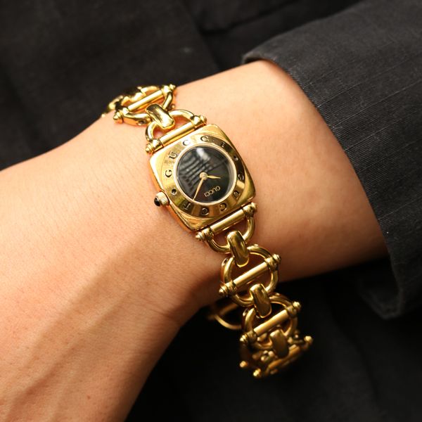 GUCCI ヴィンテージ グッチ 6400L GP クォーツ 中古 レディース 1990年代