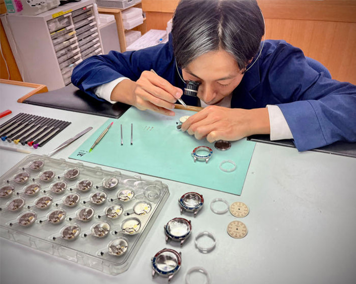 日本のプロの時計師が一本一本丁寧に組み上げています イメージ